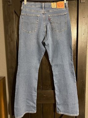 Women’s Levi's 725 High-Rise Bootcut Jeans - Light Blue Denim 32x30